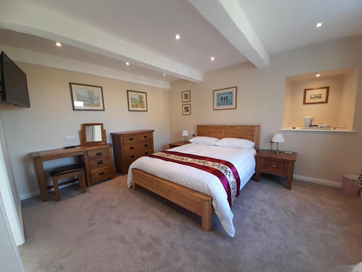 Oystercatcher Guest House B&B Cairisiadar Bagian luar foto