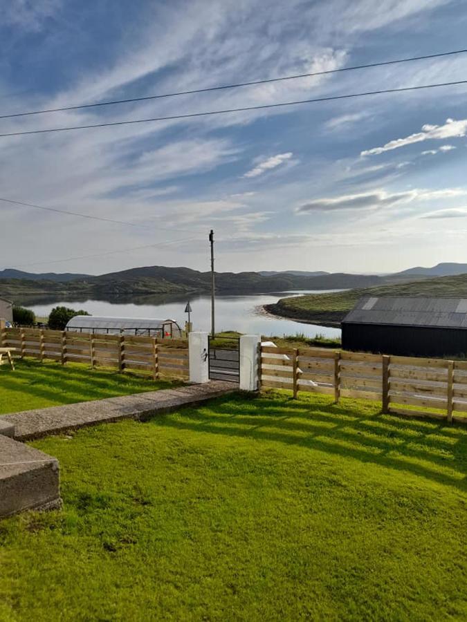 Oystercatcher Guest House B&B Cairisiadar Bagian luar foto